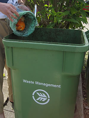 Oakland CA green compost bin